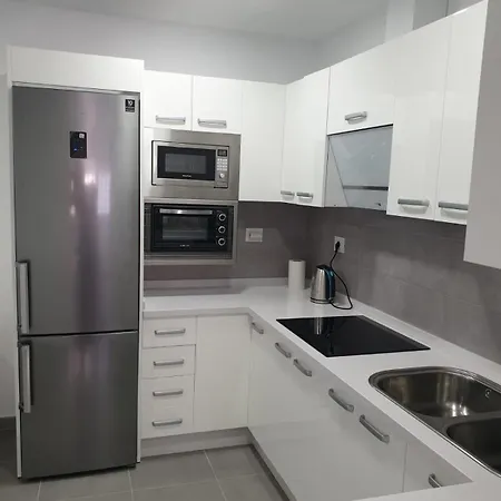 Apartamento Sofia 3 * ארונה